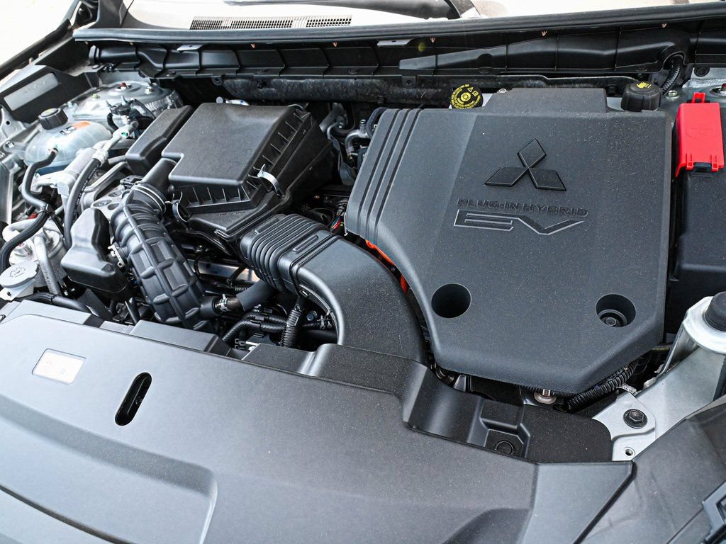 New 2024 Mitsubishi Outlander SE AWD/4WD image 44