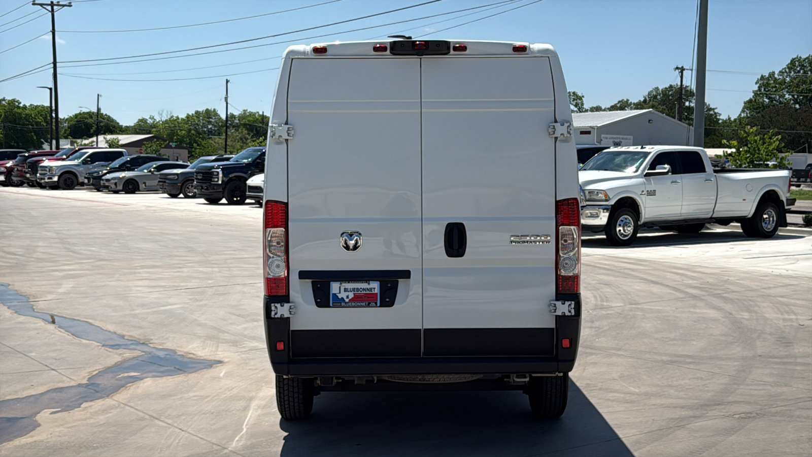 Used 2025 RAM ProMaster 2500 w/ Convenience Group FWD image 4
