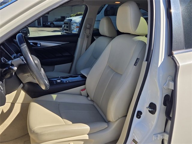 Used 2019 INFINITI Q50 Luxe image 12