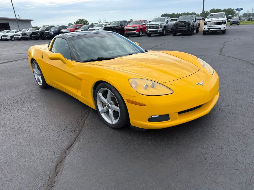 Used 2005 Chevrolet Corvette Coupe w/ Preferred Equipment Group RWD image 8