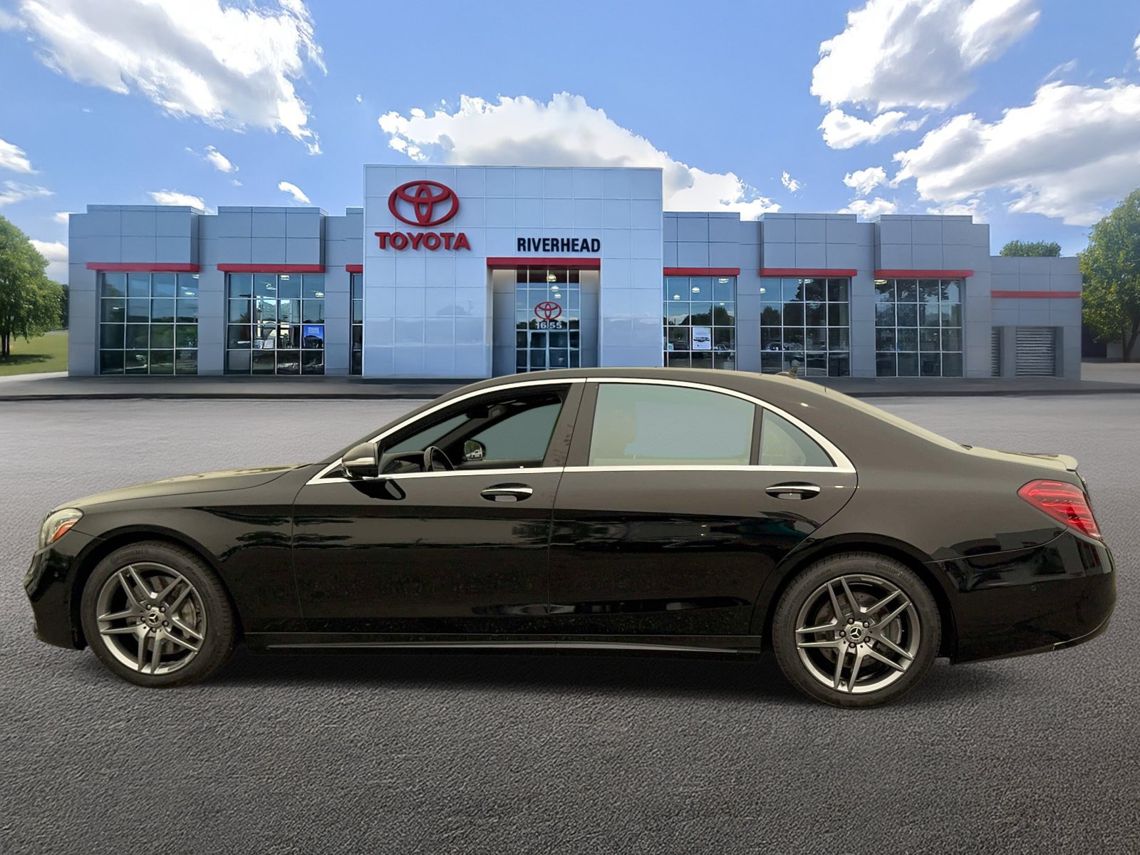 Used 2020 Mercedes-Benz S 450 4MATIC Sedan w/ AMG Line Exterior image 3