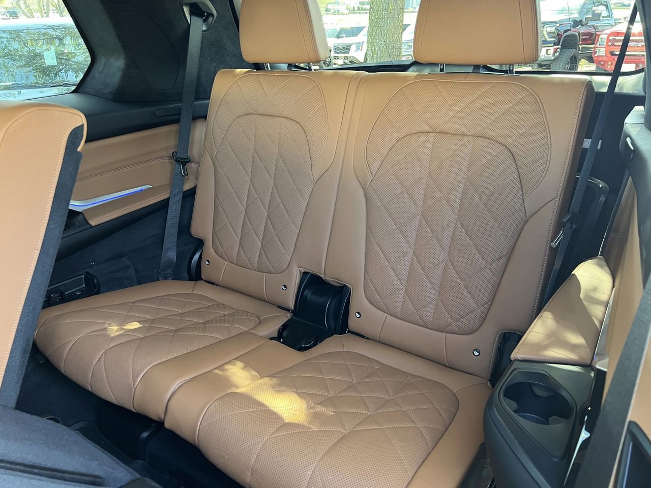 Used 2023 BMW X7 xDrive40i w/ Executive Package image 28