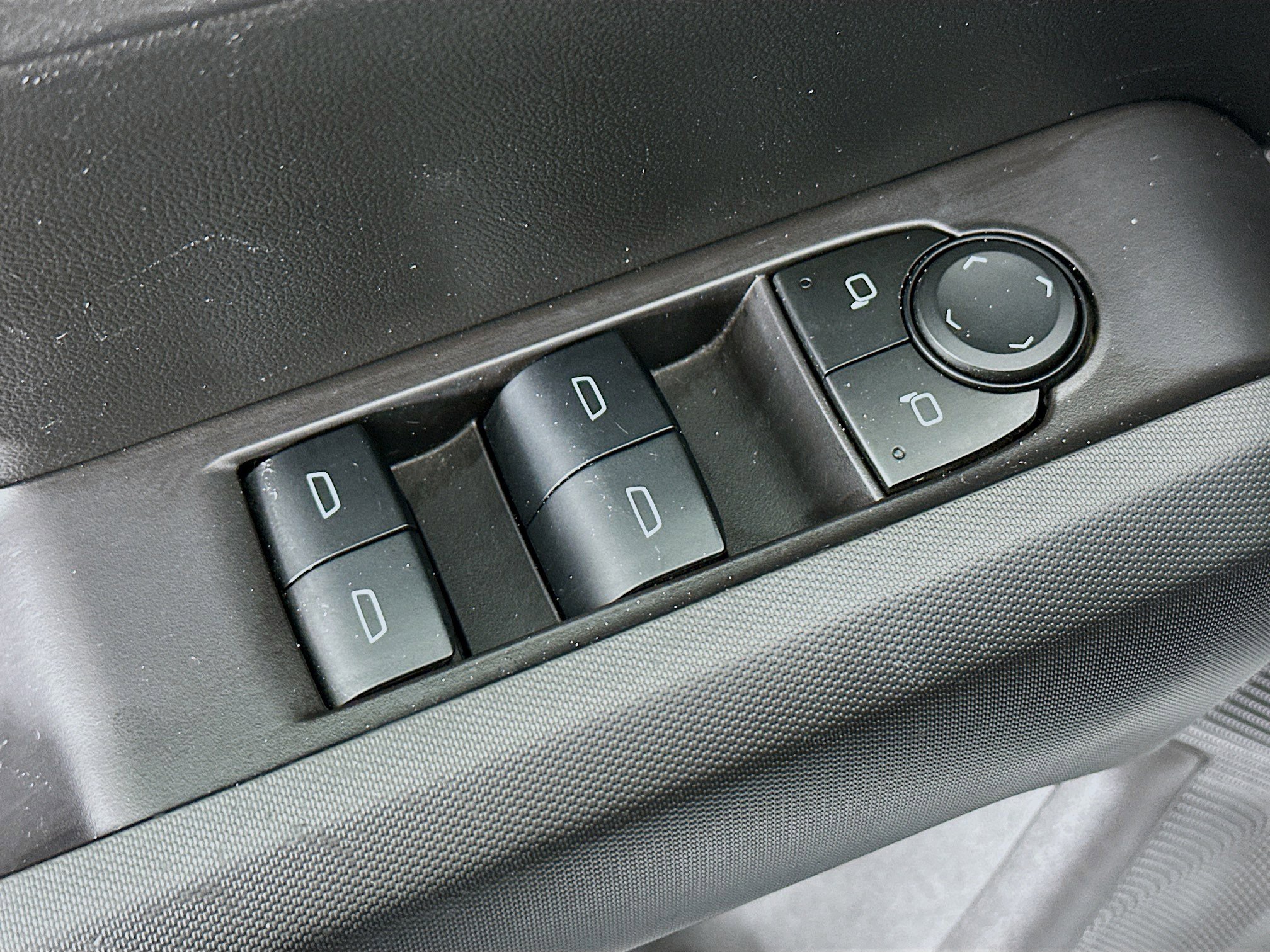Used 2023 Chevrolet Colorado W/T RWD image 15
