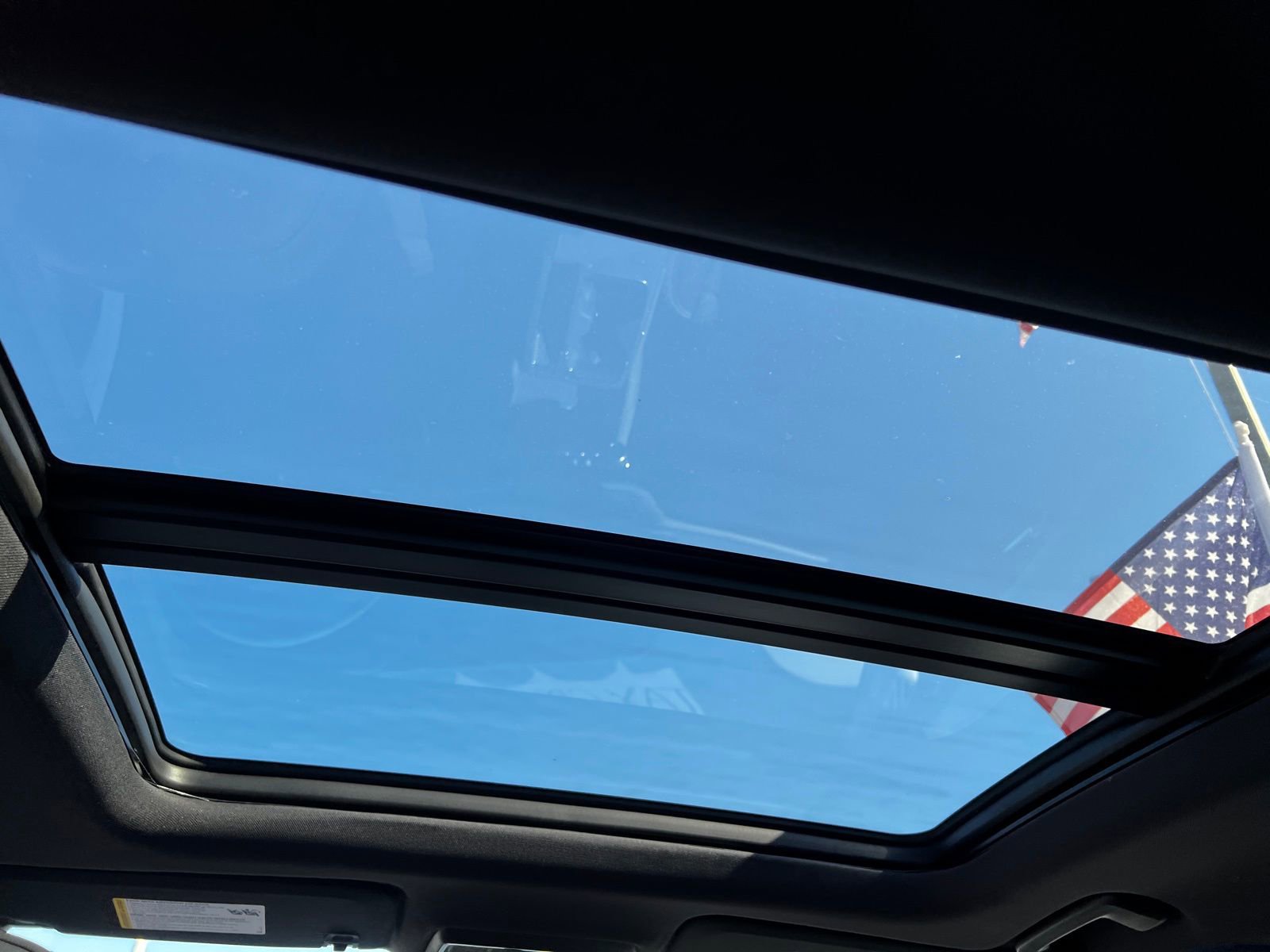 Used 2025 Chevrolet Equinox EV RS image 9