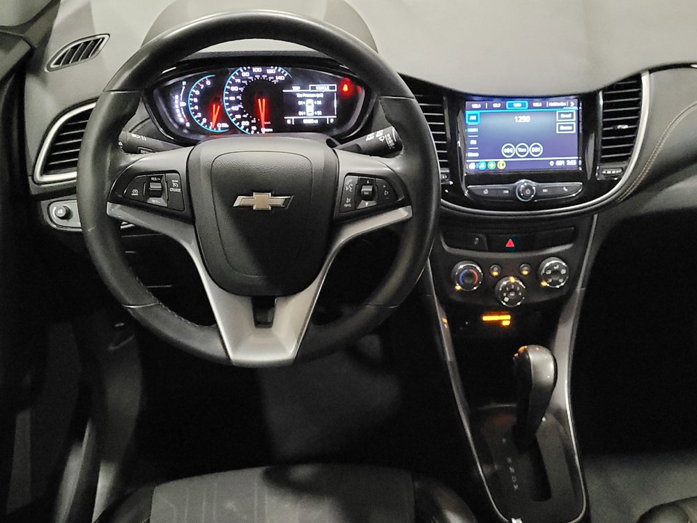 Used 2018 Chevrolet Trax LT w/ LT Convenience Package FWD image 22