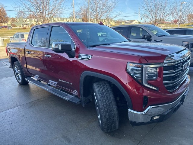 Used 2023 GMC Sierra 1500 SLT w/ SLT Premium Package image 2