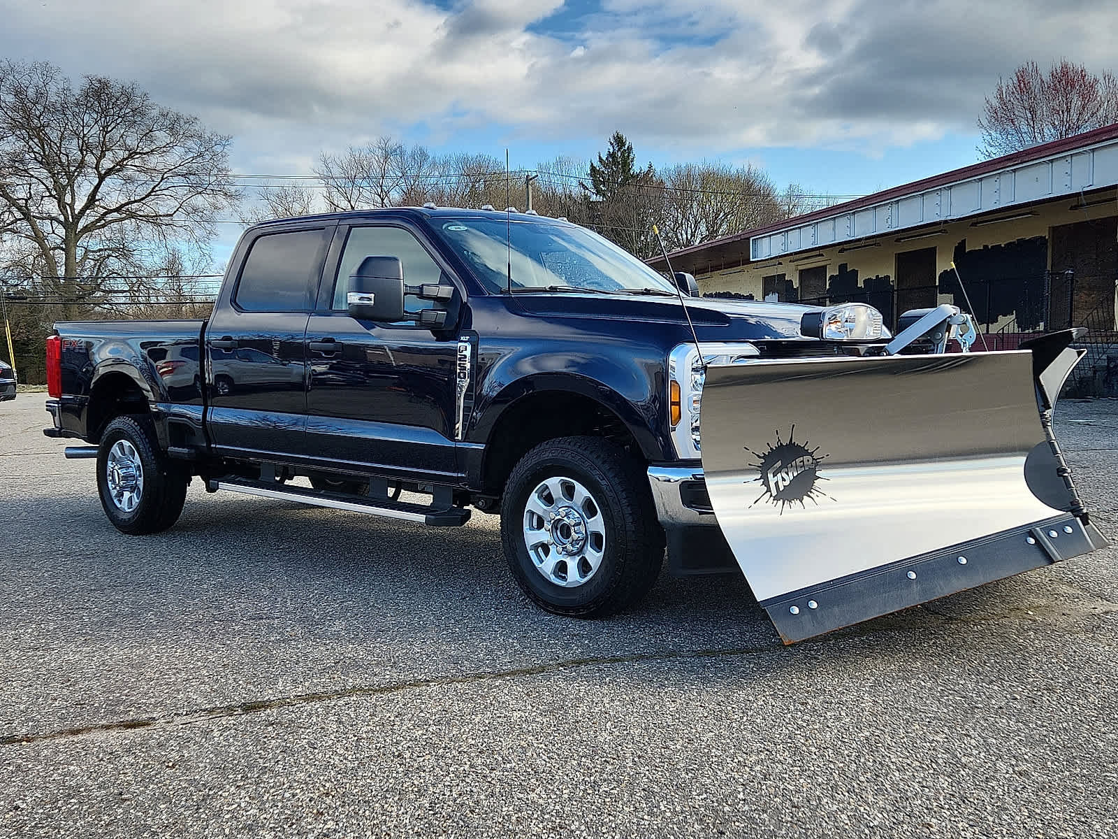 Used 2024 Ford F250 XLT w/ FX4 Off-Road Package image 4