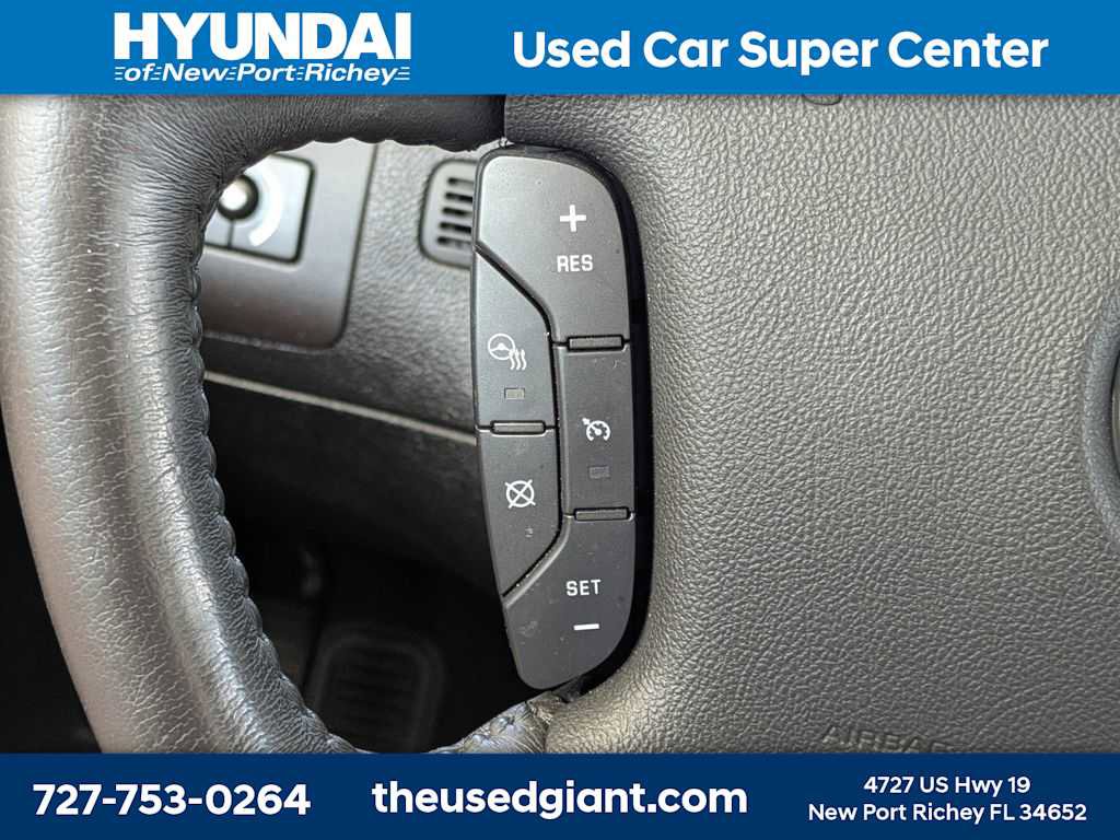 Used 2007 Cadillac DTS Luxury II image 32