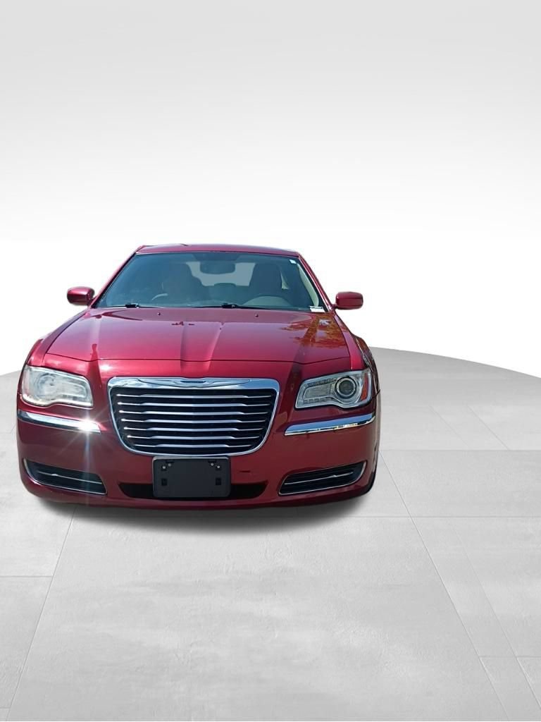 Used 2012 Chrysler 300 RWD image 8