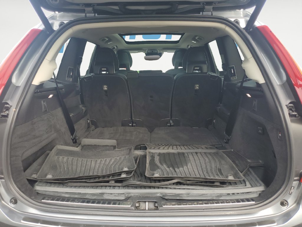 Used 2020 Volvo XC90 T6 Momentum w/ Protection Package Premier AWD/4WD image 16