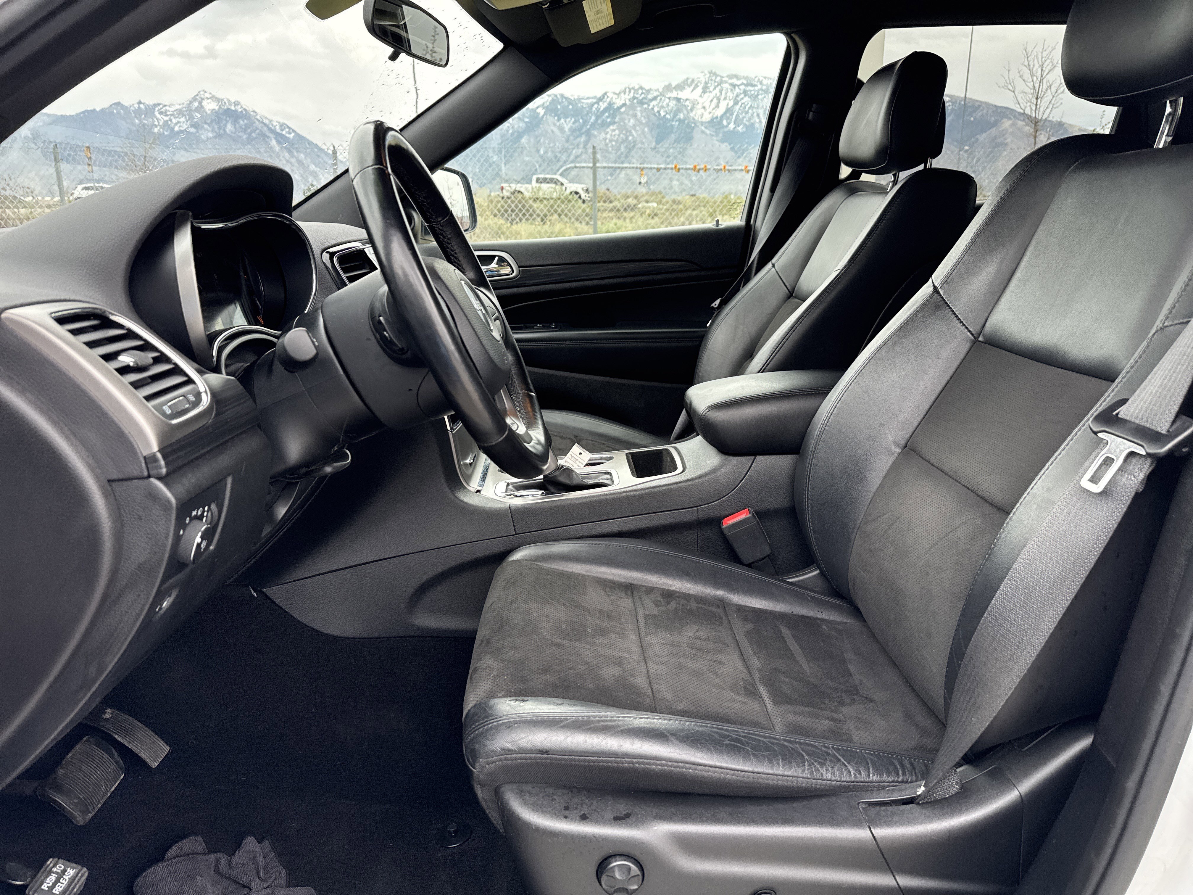 Used 2021 Jeep Grand Cherokee Laredo X image 19