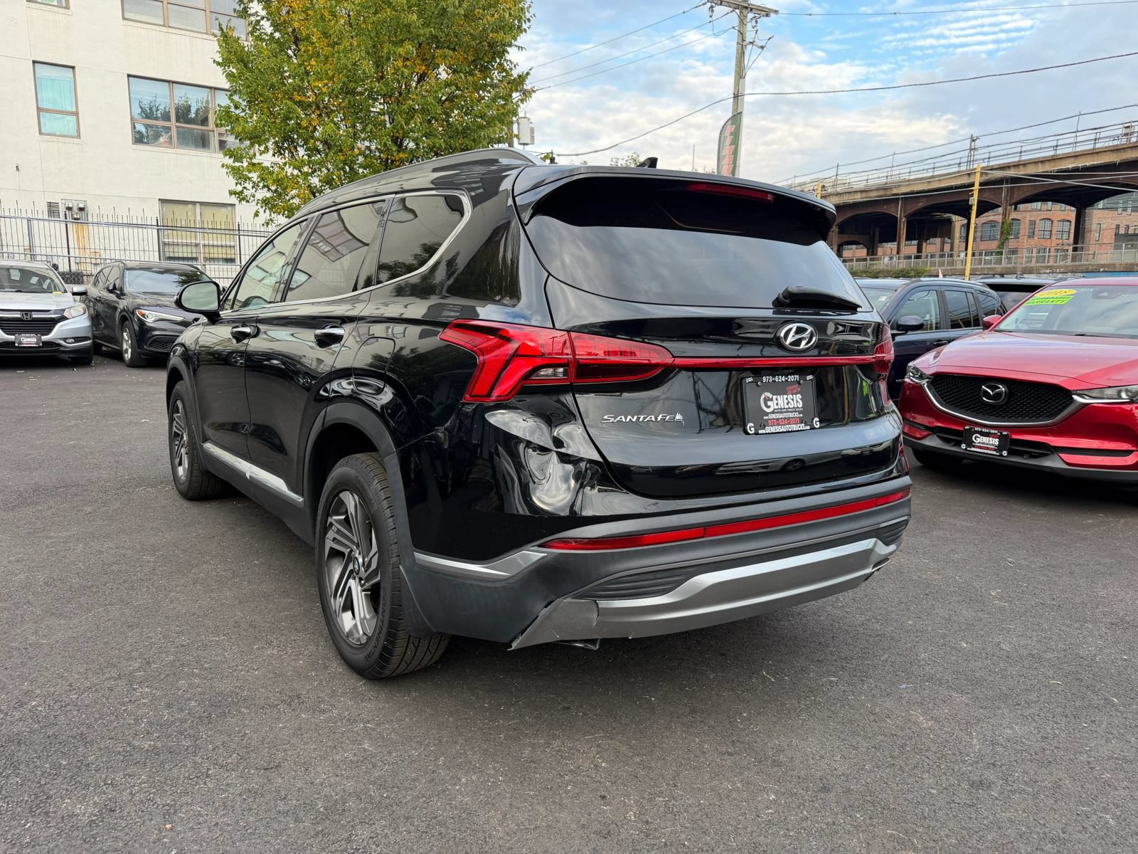 Used 2022 Hyundai Santa Fe SEL w/ Convenience + Premium Package FWD image 8