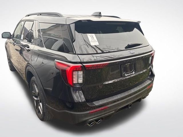 Used 2025 Ford Explorer ST image 5