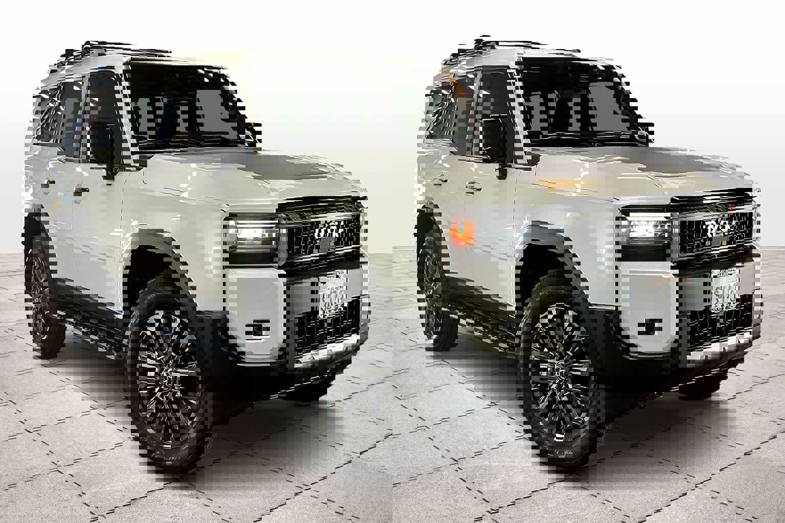 Used 2025 Toyota Land Cruiser image 2