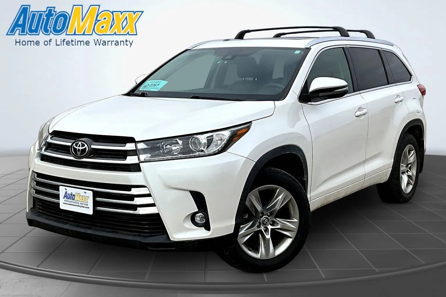 Used 2019 Toyota Highlander Limited AWD/4WD image 1