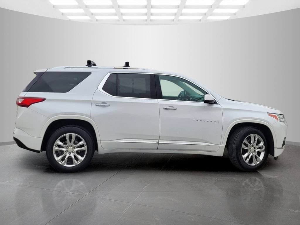 Used 2019 Chevrolet Traverse High Country w/ LPO, Floor Liner Package AWD/4WD image 3