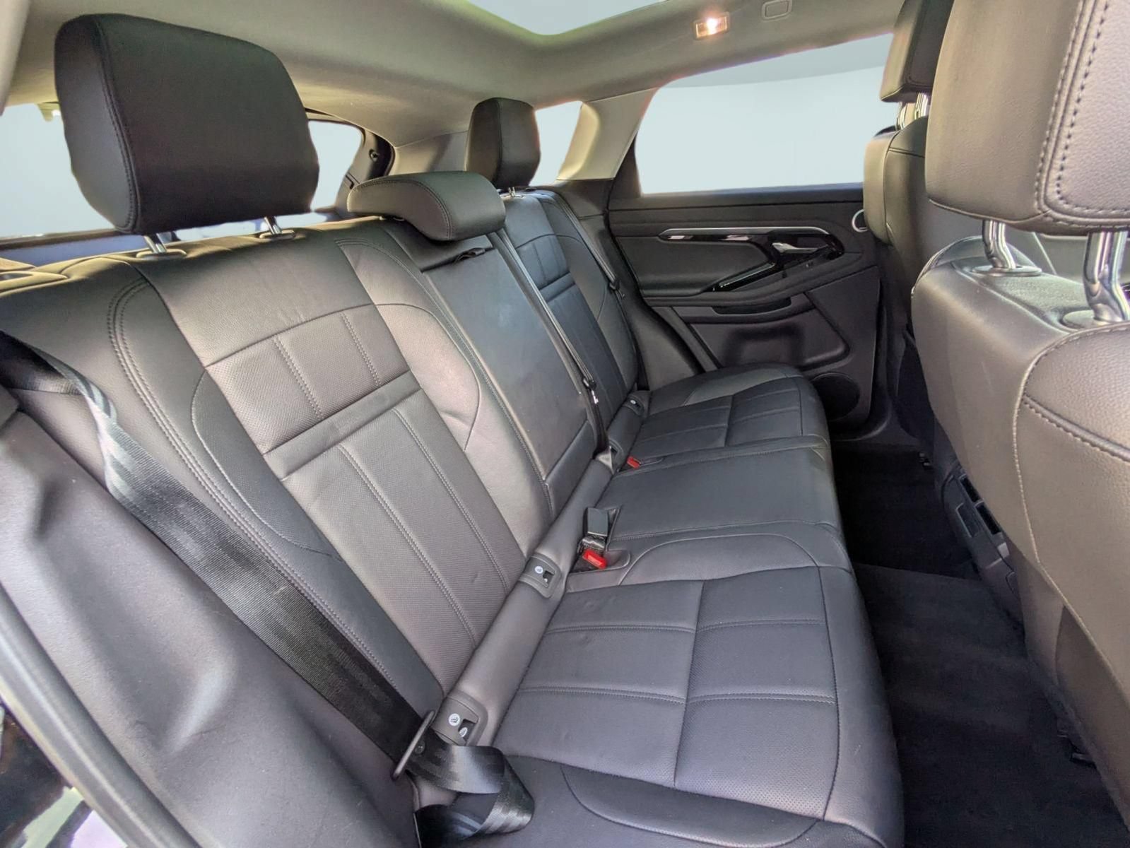 Used 2023 Land Rover Range Rover Evoque SE AWD/4WD image 29