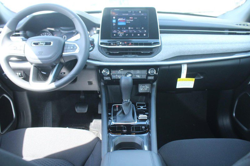 New 2025 Jeep Compass Sport image 5