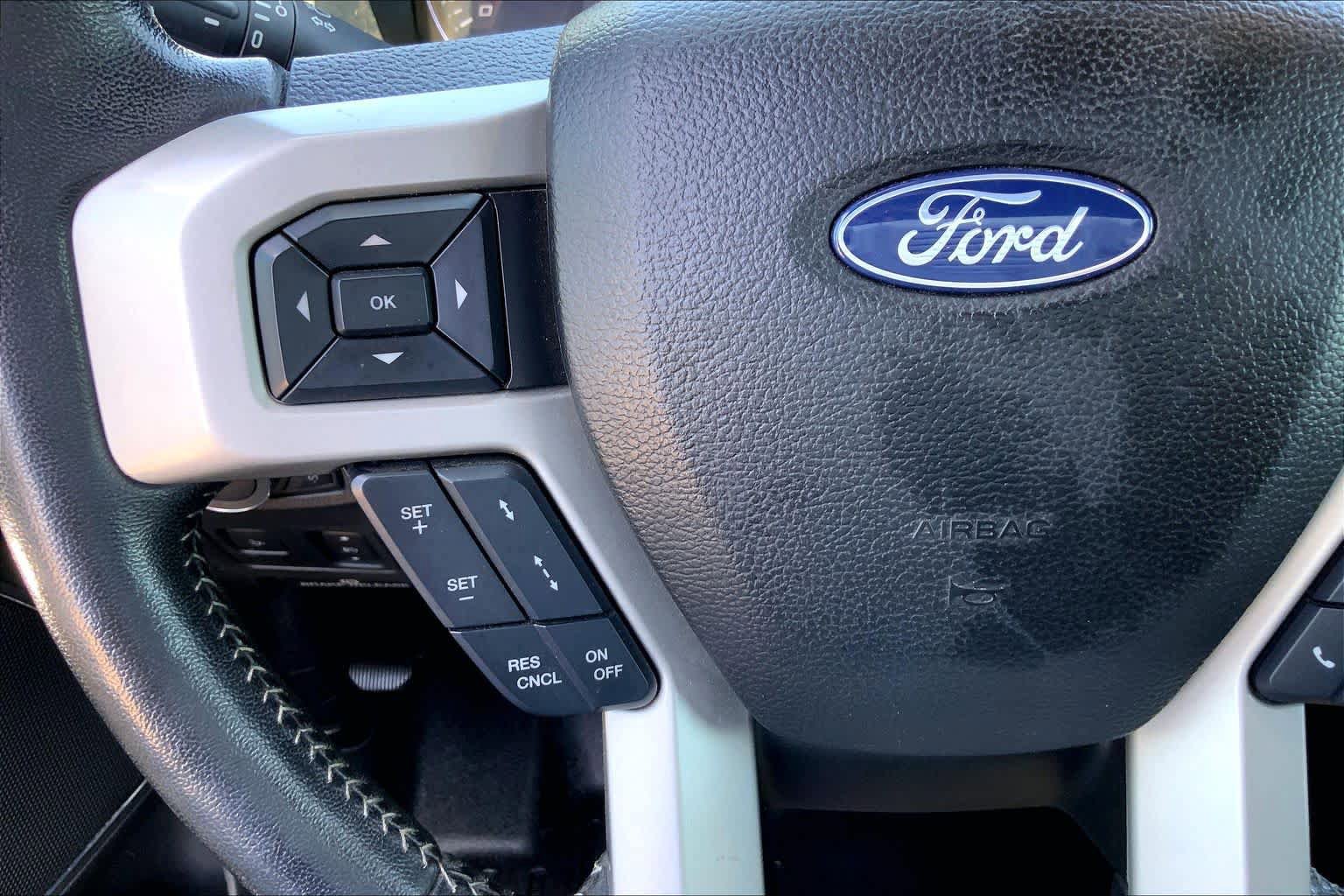 Used 2019 Ford F250 Lariat w/ Lariat Ultimate Package AWD/4WD image 24