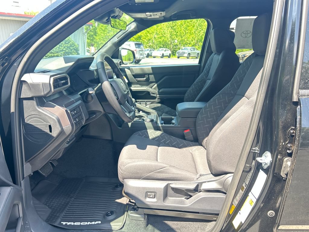 New 2026 Toyota Tacoma SR5 AWD/4WD image 17