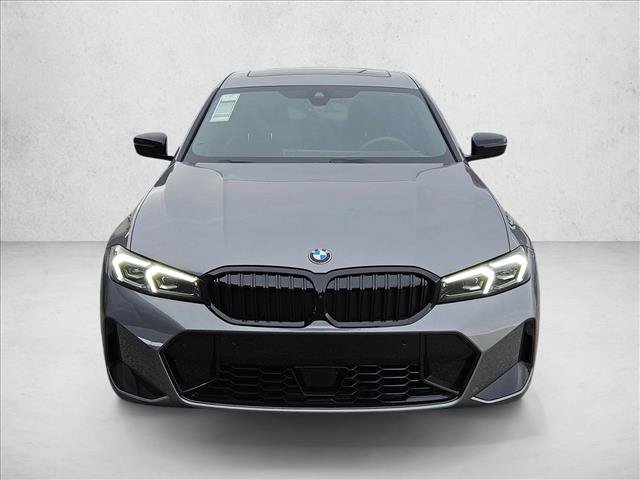 Used 2026 BMW 330i Sedan w/ M Sport Package RWD image 5