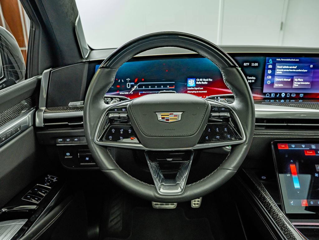 Used 2025 Cadillac Escalade V AWD/4WD image 24