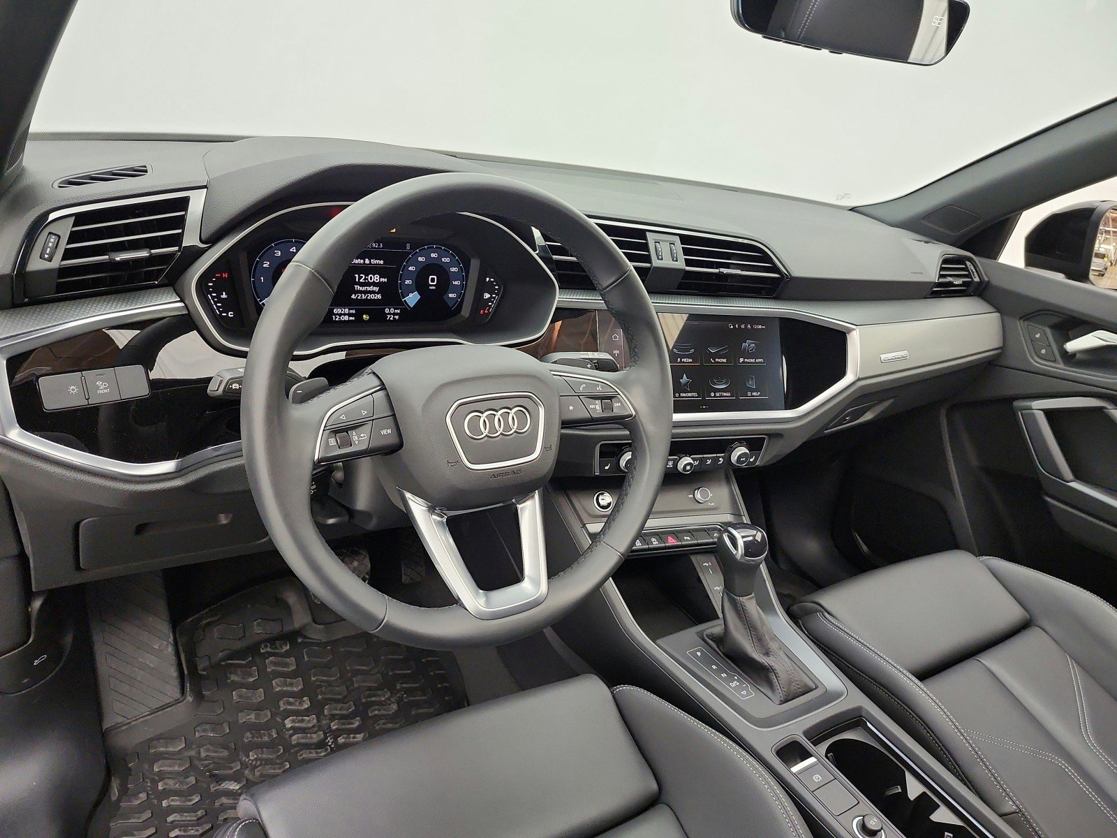 Used 2023 Audi Q3 2.0T Premium w/ Black Optic Sport Package AWD/4WD image 9
