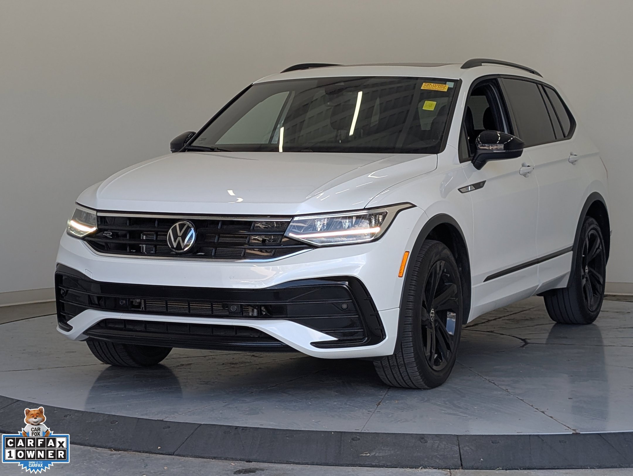 Used 2024 Volkswagen Tiguan SE R-Line w/ MDO Package, Three-Row FWD image 9