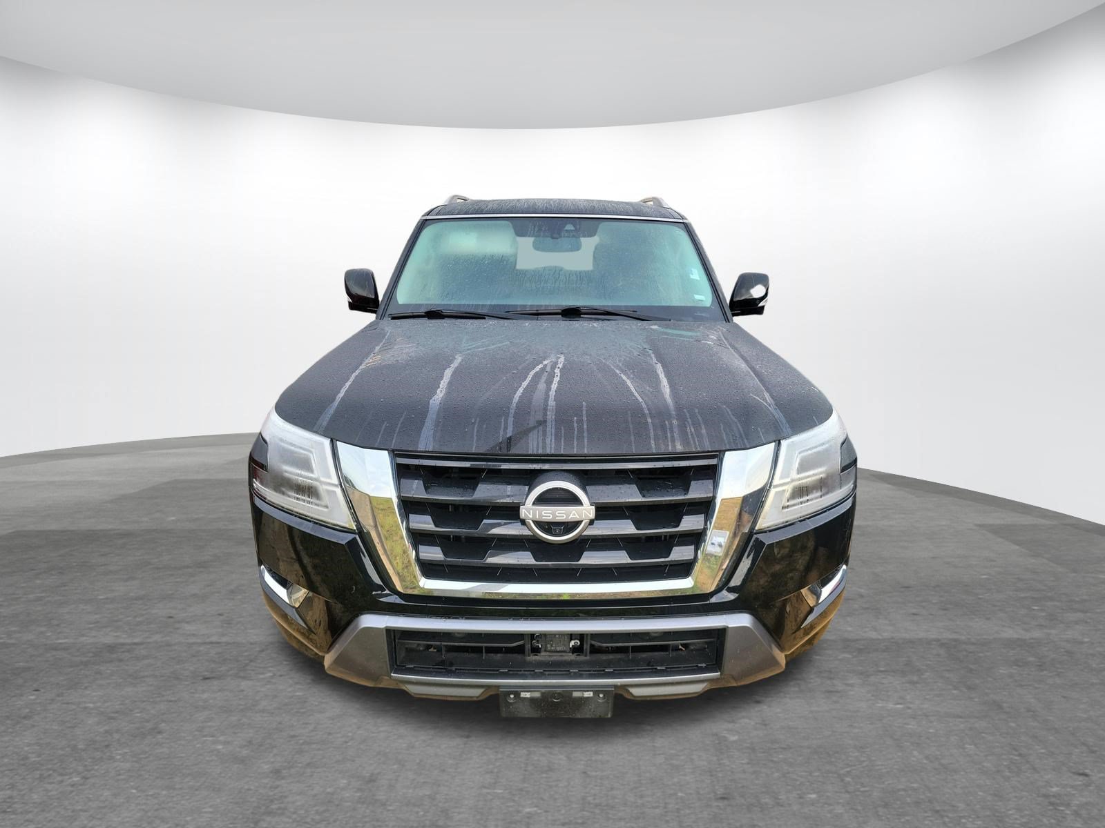 Used 2024 Nissan Armada SL w/ Captain's Chairs Package AWD/4WD image 2