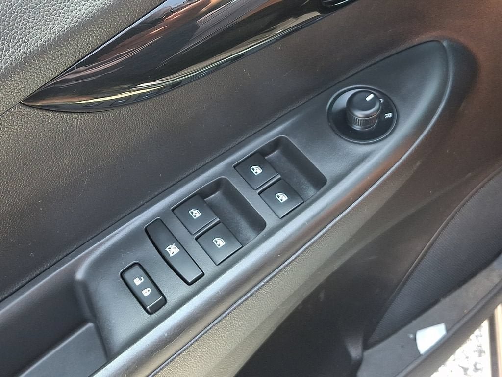 Certified 2021 Chevrolet Spark LT FWD image 27