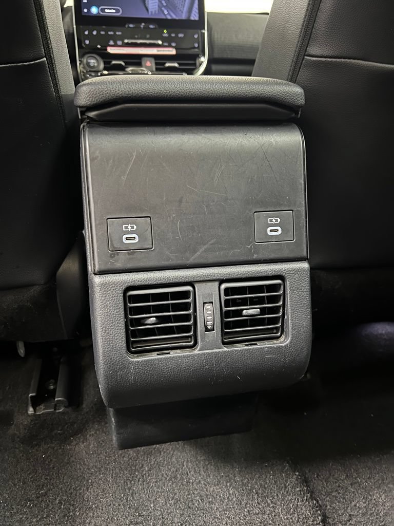 Used 2023 Toyota bZ4X FWD image 19