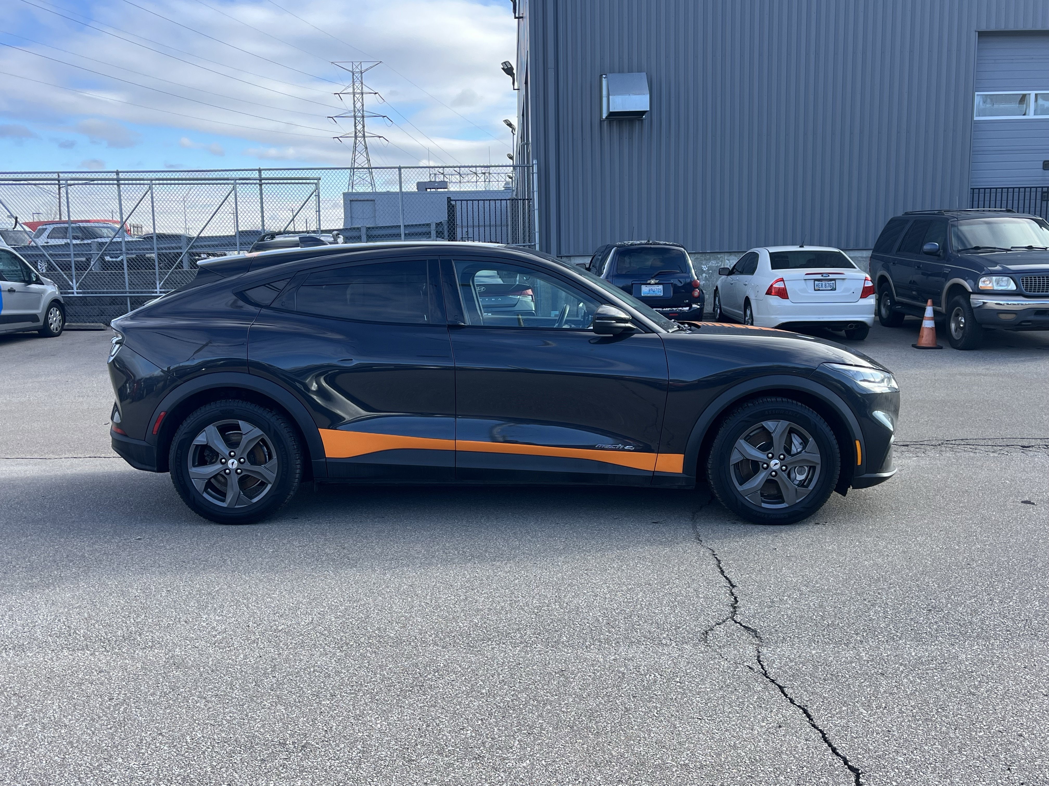 Used 2021 Ford Mustang Mach-E Select image 8