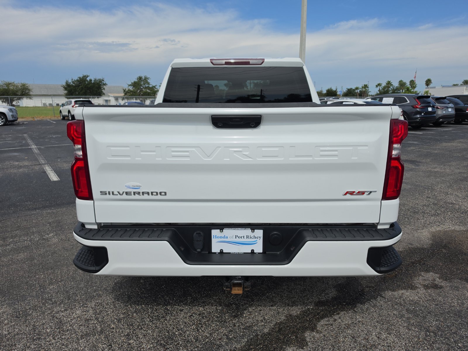 Used 2023 Chevrolet Silverado 1500 RST AWD/4WD image 4