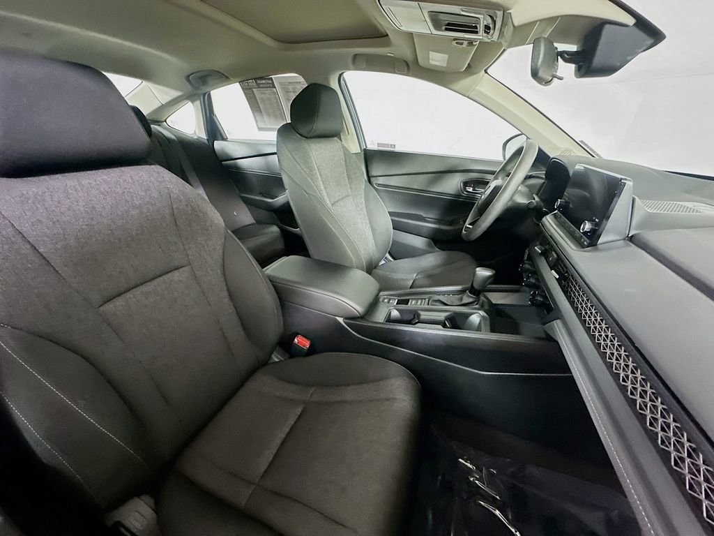 Used 2024 Honda Accord EX image 12