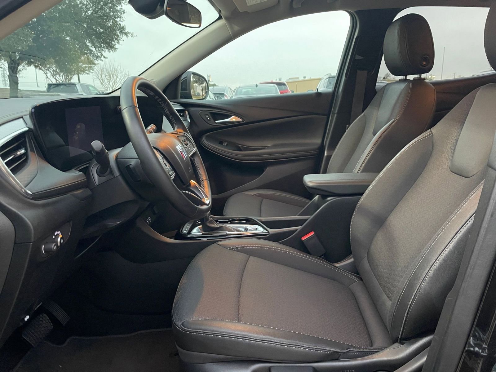 Used 2025 Buick Encore GX Preferred image 27