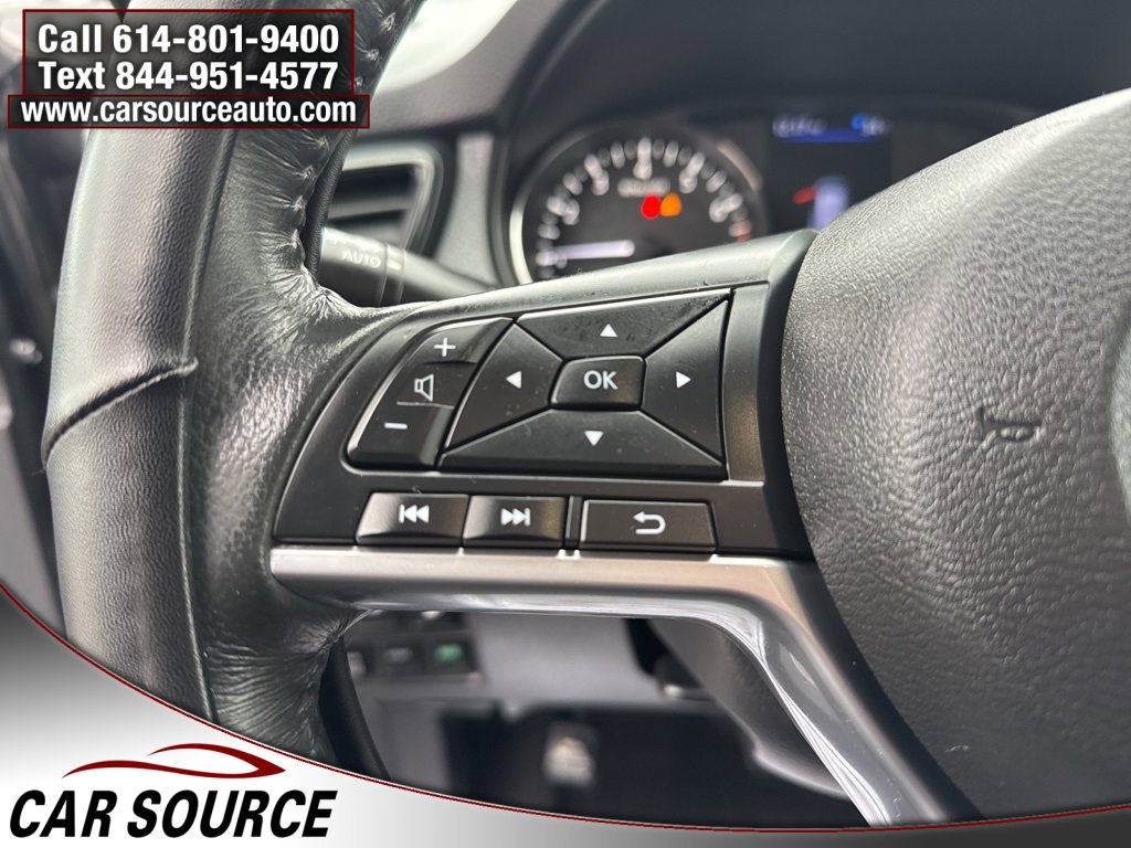 Used 2018 Nissan Rogue SV w/ Premium Package image 23