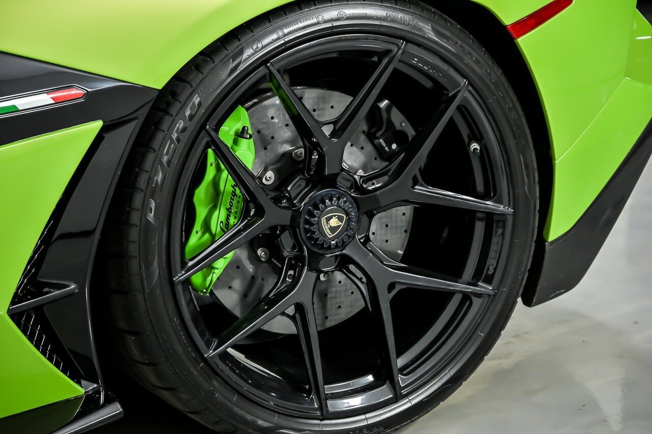 Used 2019 Lamborghini Aventador SVJ image 21
