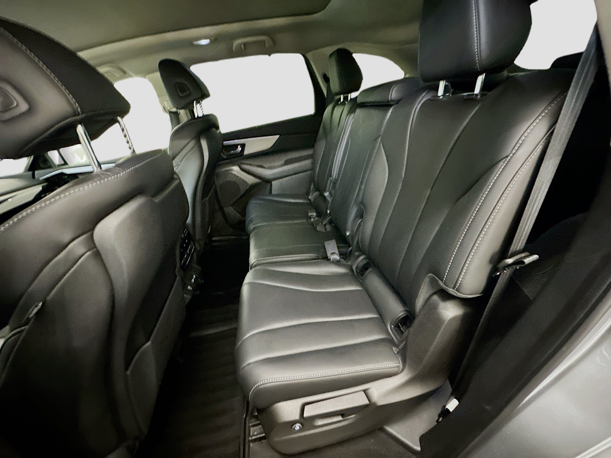 Used 2023 Acura MDX SH-AWD w/ Technology Package image 30