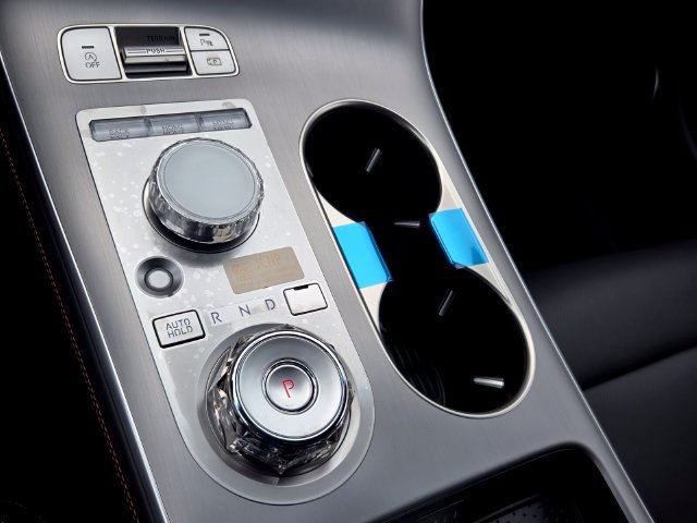 New 2027 Genesis GV70 2.5T Sport Prestige AWD/4WD image 11