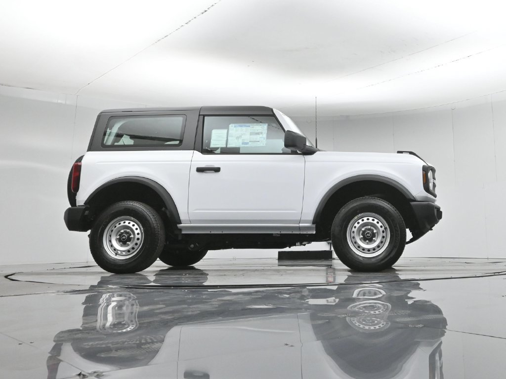 New 2026 Ford Bronco 2-Door AWD/4WD image 44