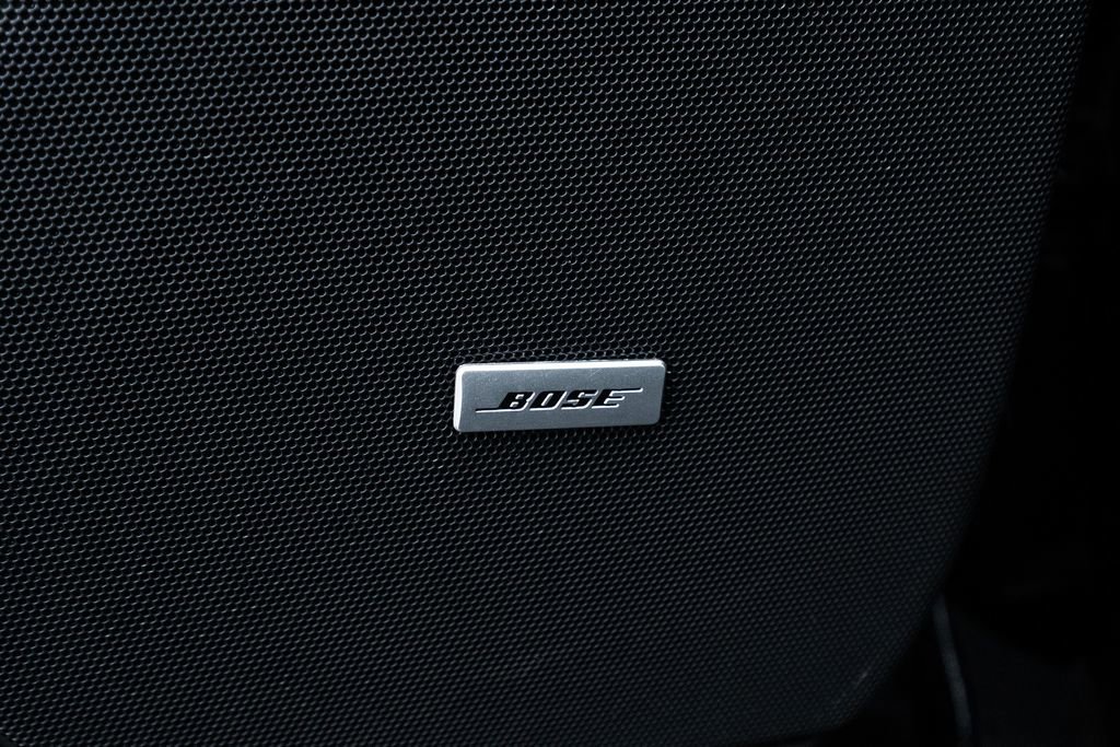 Used 2022 Cadillac XT5 Premium Luxury w/ LPO, Floor Liner Package image 22