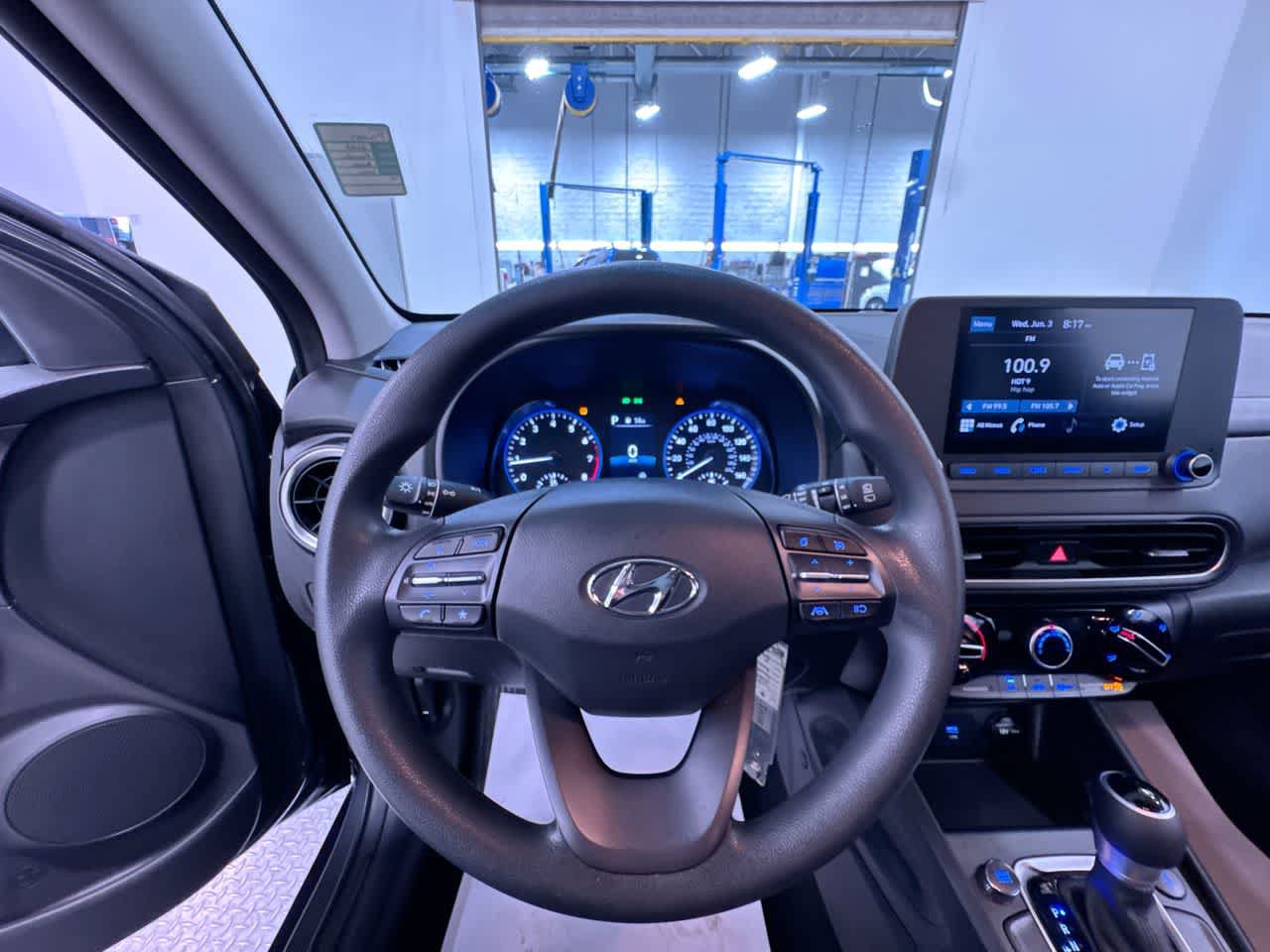 Used 2023 Hyundai Kona SE AWD/4WD image 15
