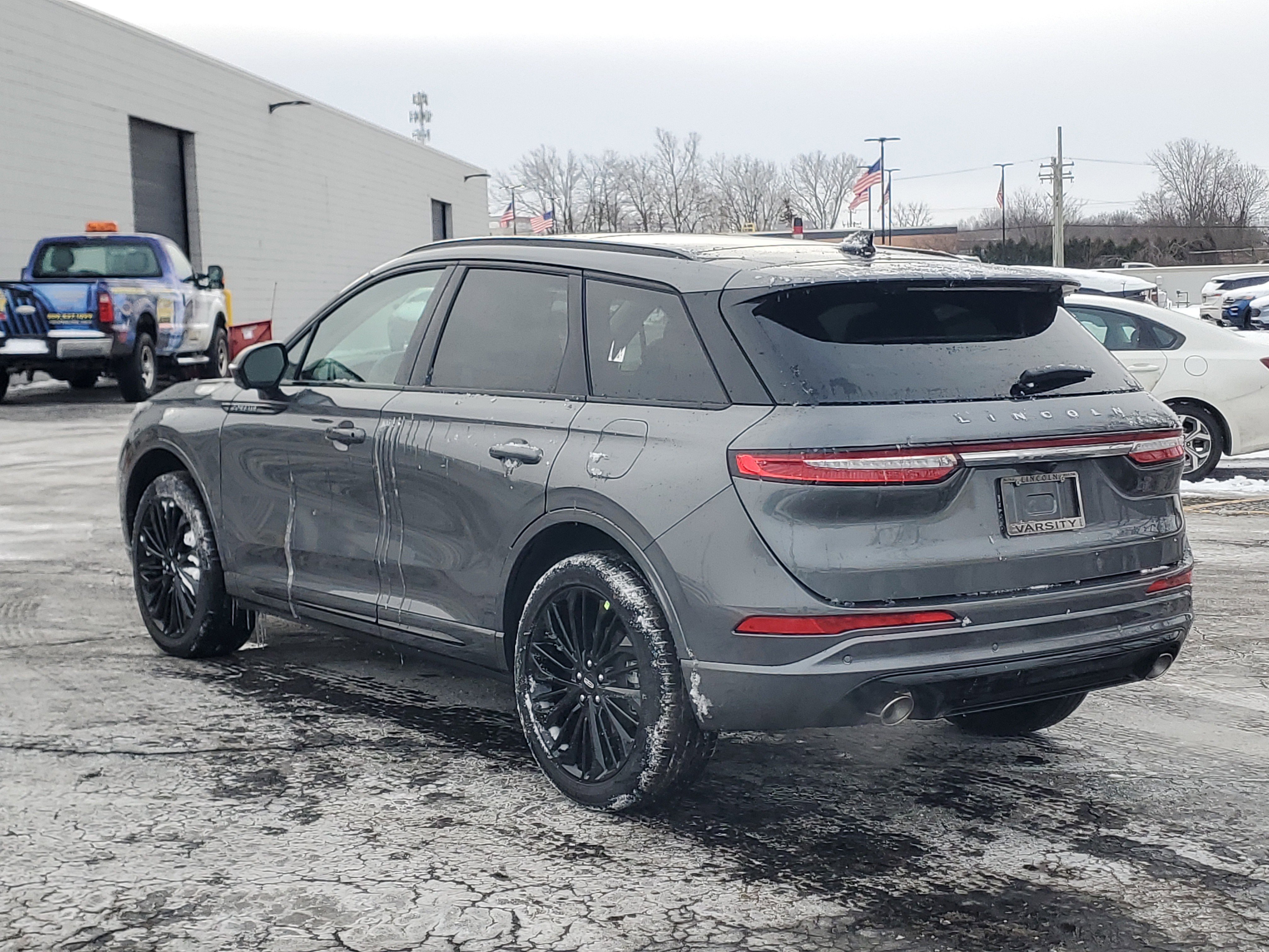 New 2026 Lincoln Corsair Premiere image 3