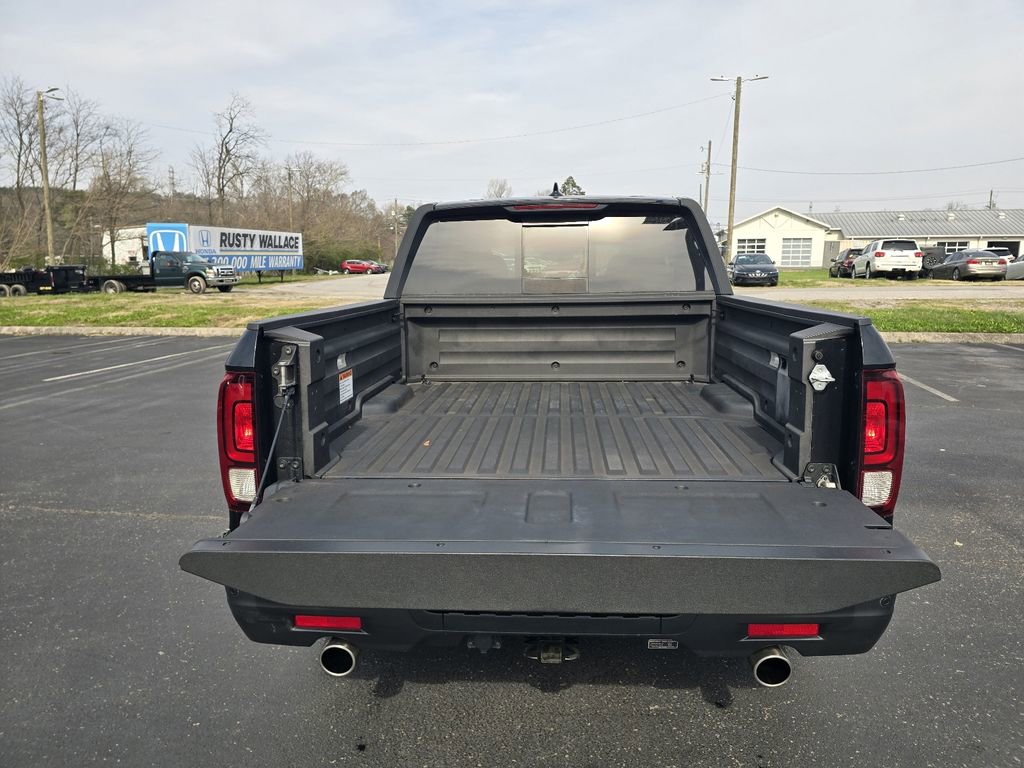 Used 2023 Honda Ridgeline Black Edition image 11