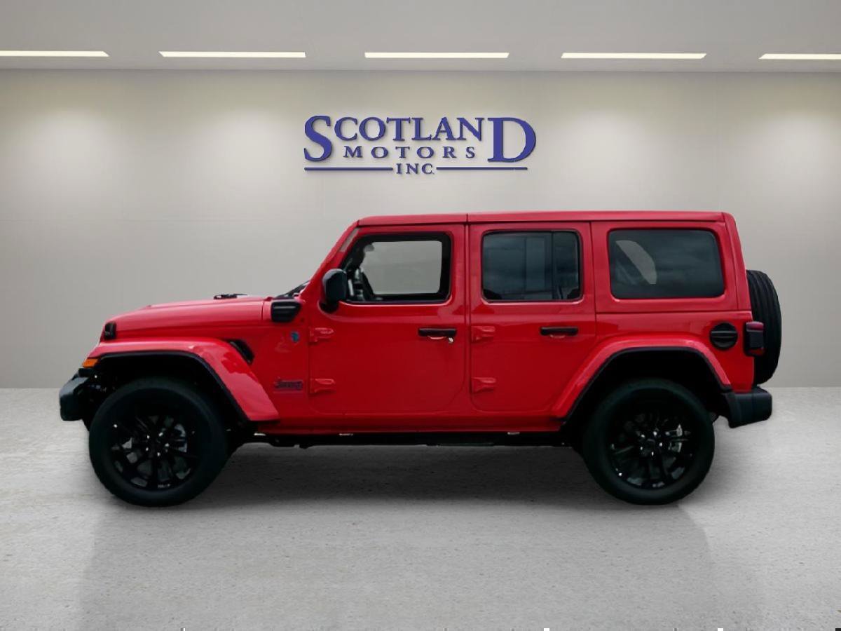 Used 2025 Jeep Wrangler Unlimited Sahara w/ Safety Group