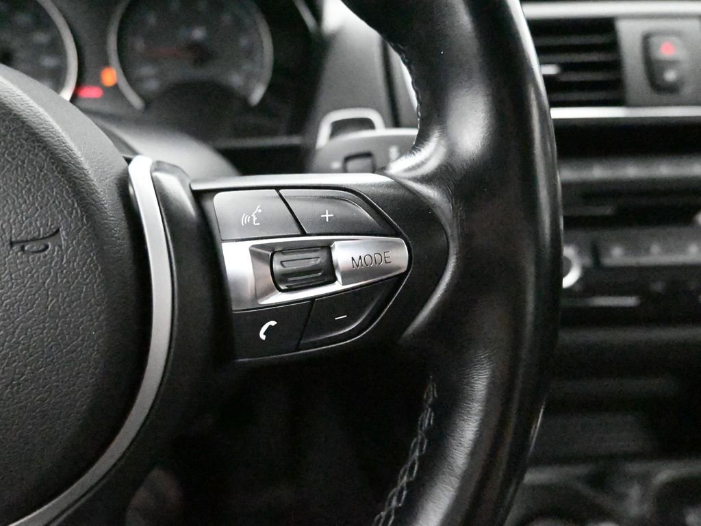 Used 2017 BMW M2 image 45