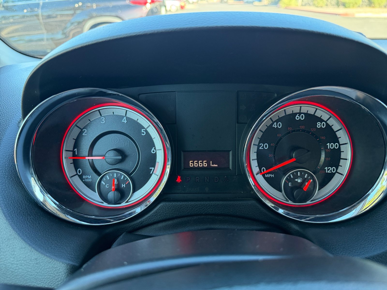 Used 2018 Dodge Grand Caravan SE w/ UConnect Hands-Free Group FWD image 19