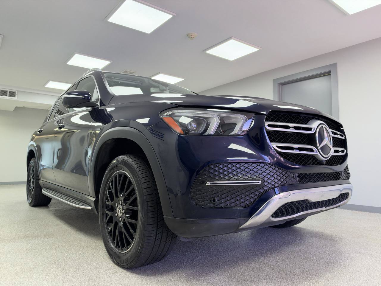 Used 2020 Mercedes-Benz GLE 350 4MATIC image 4