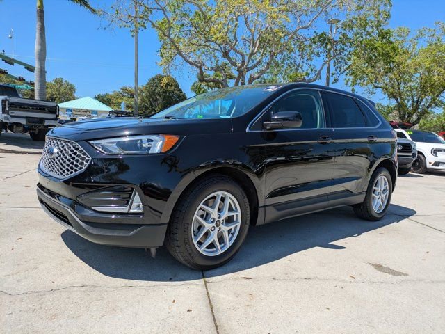 Certified 2023 Ford Edge SEL w/ Convenience Package image 3