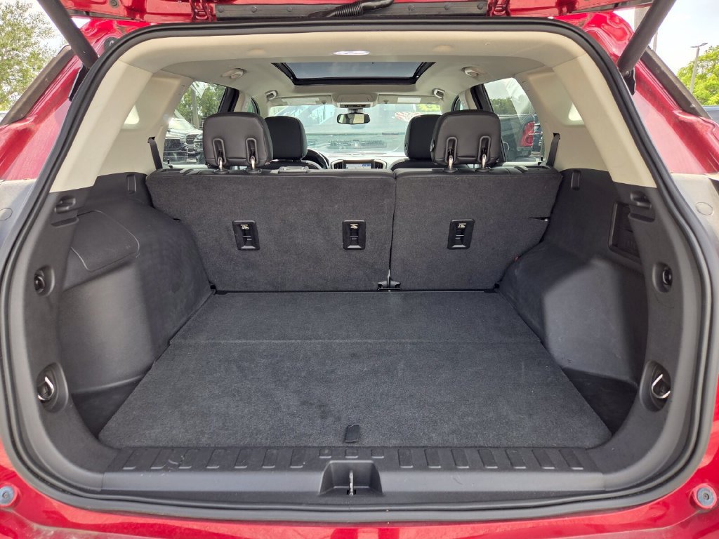 Used 2019 GMC Terrain Denali w/ Advanced Safety Package FWD image 9